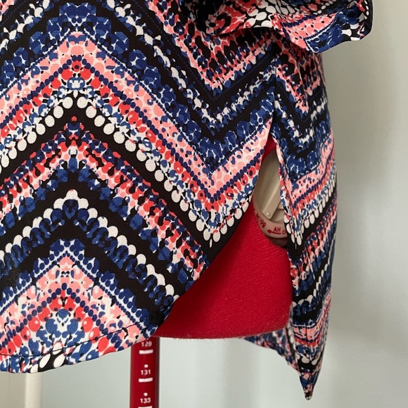 My Michelle Multicolored Split-Neck Tunic Sz S - Picture 3 of 11